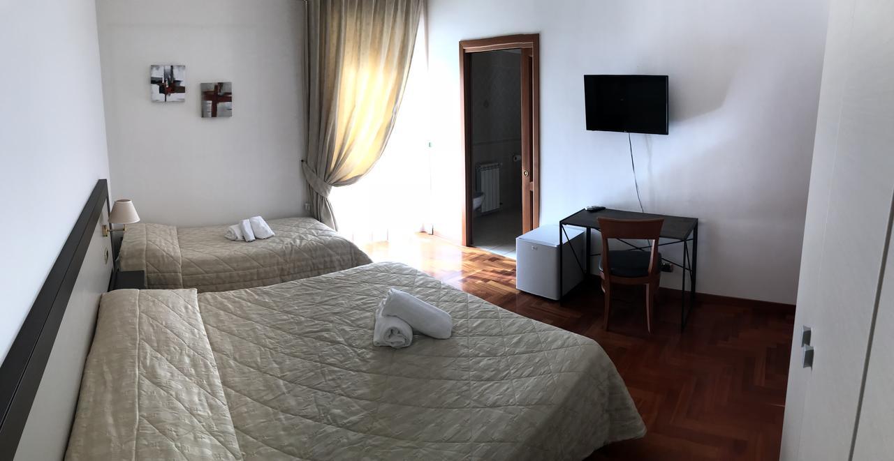 La Locanda Del Palatoraffinato تْشامبينو المظهر الخارجي الصورة